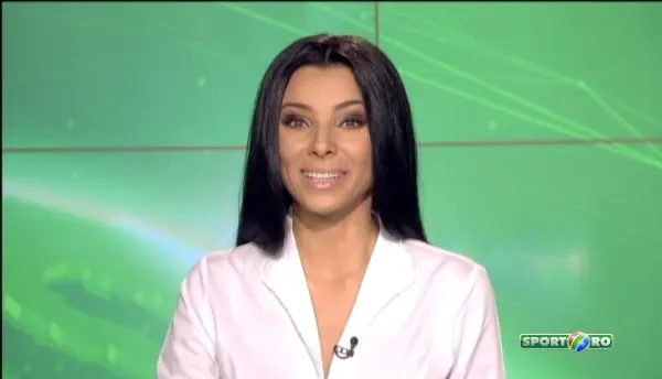 Imagini ireale: 58 de oameni-delfini au facut flyboard in acelasi timp si au stabilit un nou record mondial VIDEO