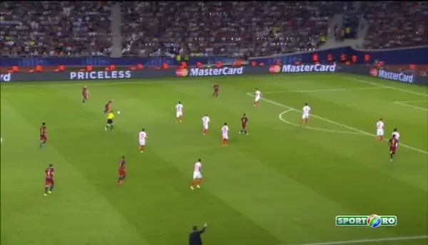 Suarez marcheaza dupa o actiune superba a Barcelonei, dar golul este anulat pentru offside