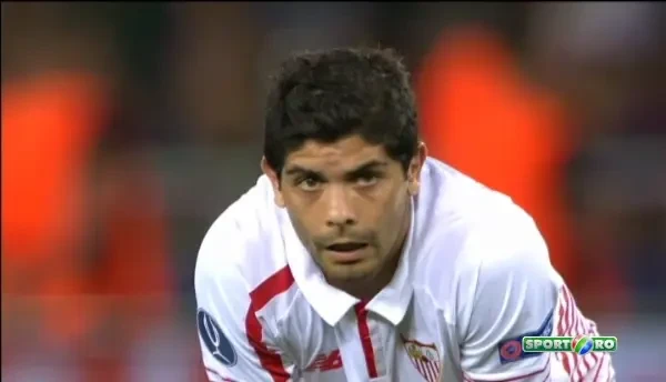 Ce ratare! Ce ratare! Coke primeste de la Banega si reia cu capul pe langa poarta lui Ter Stegen!