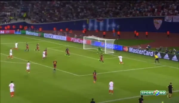 Ratare incredibila a lui Rami! A primit la 6 metri de poarta, avea poarta goala in fata si a tras pe langa! Incredibil! Ireal! Fabulos! Ce meci! Ce SuperCupa! Ce SuperFotbal!