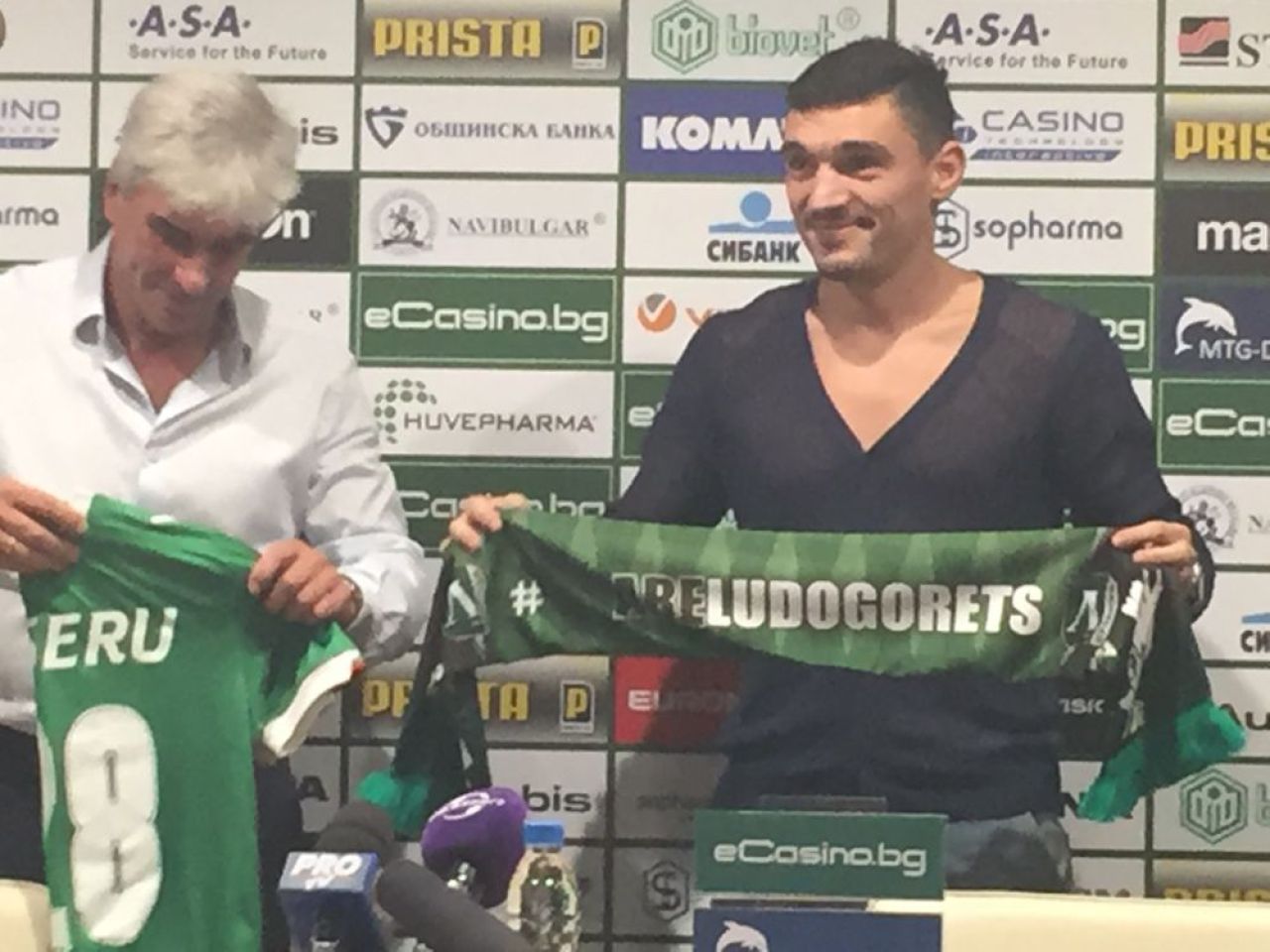 FOTO | Keseru a fost prezentat oficial in Bulgaria, la Ludogorets: