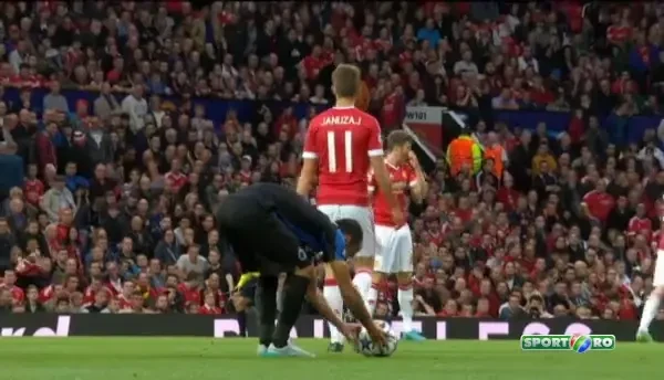 GOOOL Brugge | Michael Carrick inscrie in proprie poarta si belgienii conduc pe Old Trafford