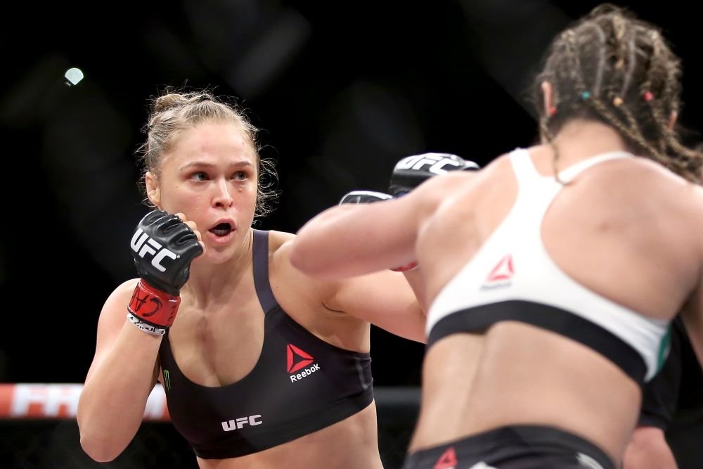 VIDEO | Cum se antreneaza cea mai dura luptatoare de MMA din lume! Ronda Rousey a anuntat deja numele urmatoarei VICTIME_2