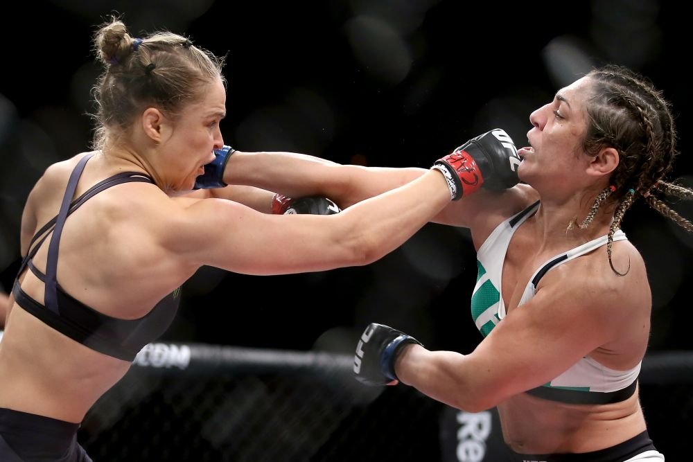 VIDEO | Cum se antreneaza cea mai dura luptatoare de MMA din lume! Ronda Rousey a anuntat deja numele urmatoarei VICTIME_3
