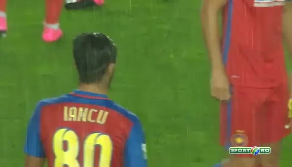 Banner cu dedicatie de la dinamovisti! Mesaj afisat de norvegieni la Trondheim, cu semnatura PCH! VIDEO