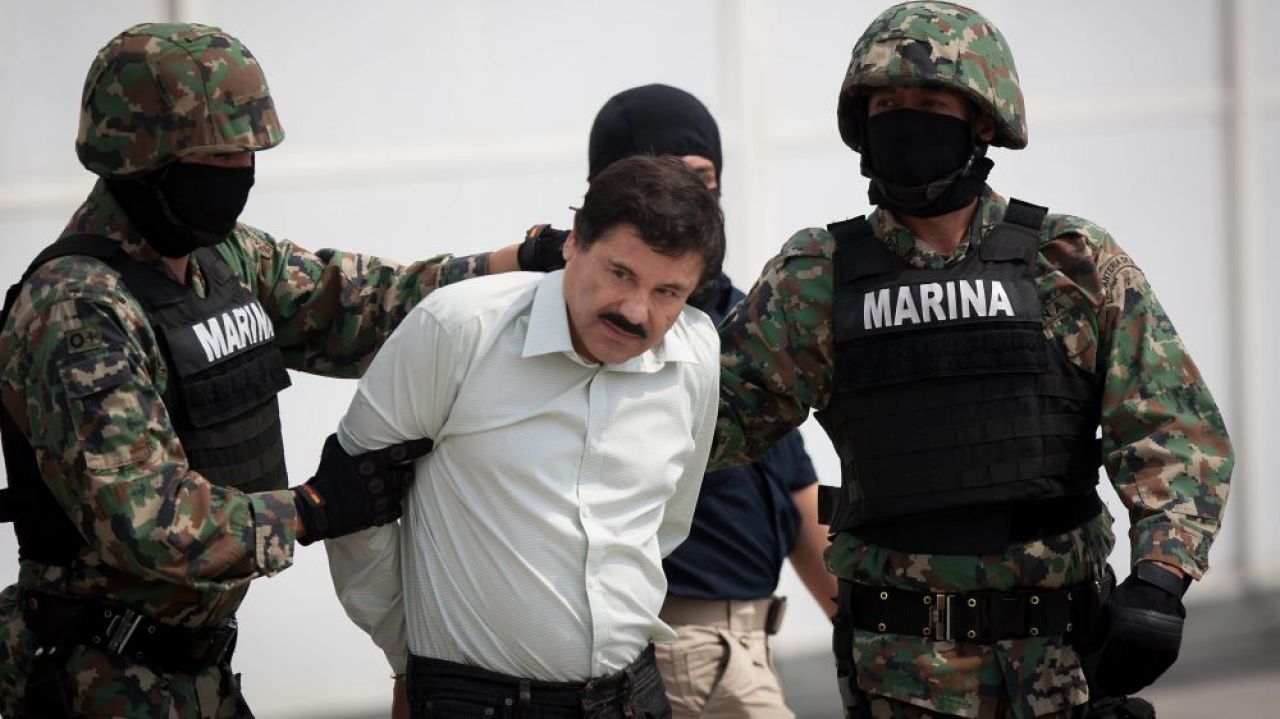 FOTO FABULOS | Ce a ramas dupa disparitia celui mai mare traficant de droguri in lume. Cum arata garajul lui EL CHAPO, sigilat de autoritati_12