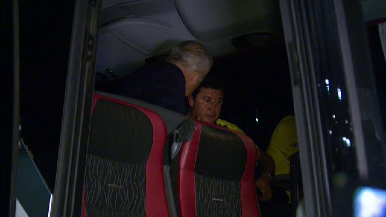 A uitat sa mearga la conferinta? Iordanescu, intors din autocar de staff-ul nationalei! Cum a explicat egalul cu Grecia_1