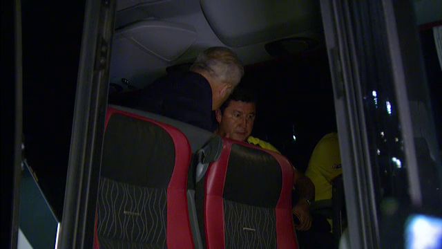 A uitat sa mearga la conferinta? Iordanescu, intors din autocar de staff-ul nationalei! Cum a explicat egalul cu Grecia_1