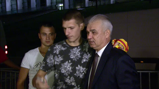A uitat sa mearga la conferinta? Iordanescu, intors din autocar de staff-ul nationalei! Cum a explicat egalul cu Grecia_10