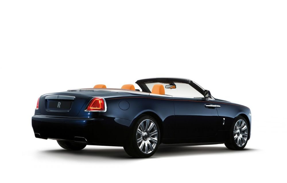Rolls Royce a lansat cea mai LUXOASA decapotabila din lume! Vezi cum arata Dawn, modelul pregatit pentru tinerii miliardari! FOTO_3