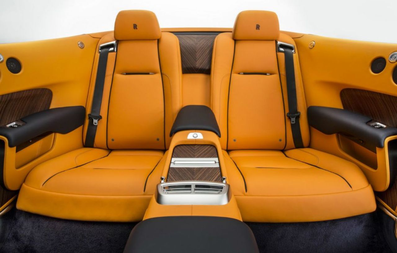 Rolls Royce a lansat cea mai LUXOASA decapotabila din lume! Vezi cum arata Dawn, modelul pregatit pentru tinerii miliardari! FOTO_10