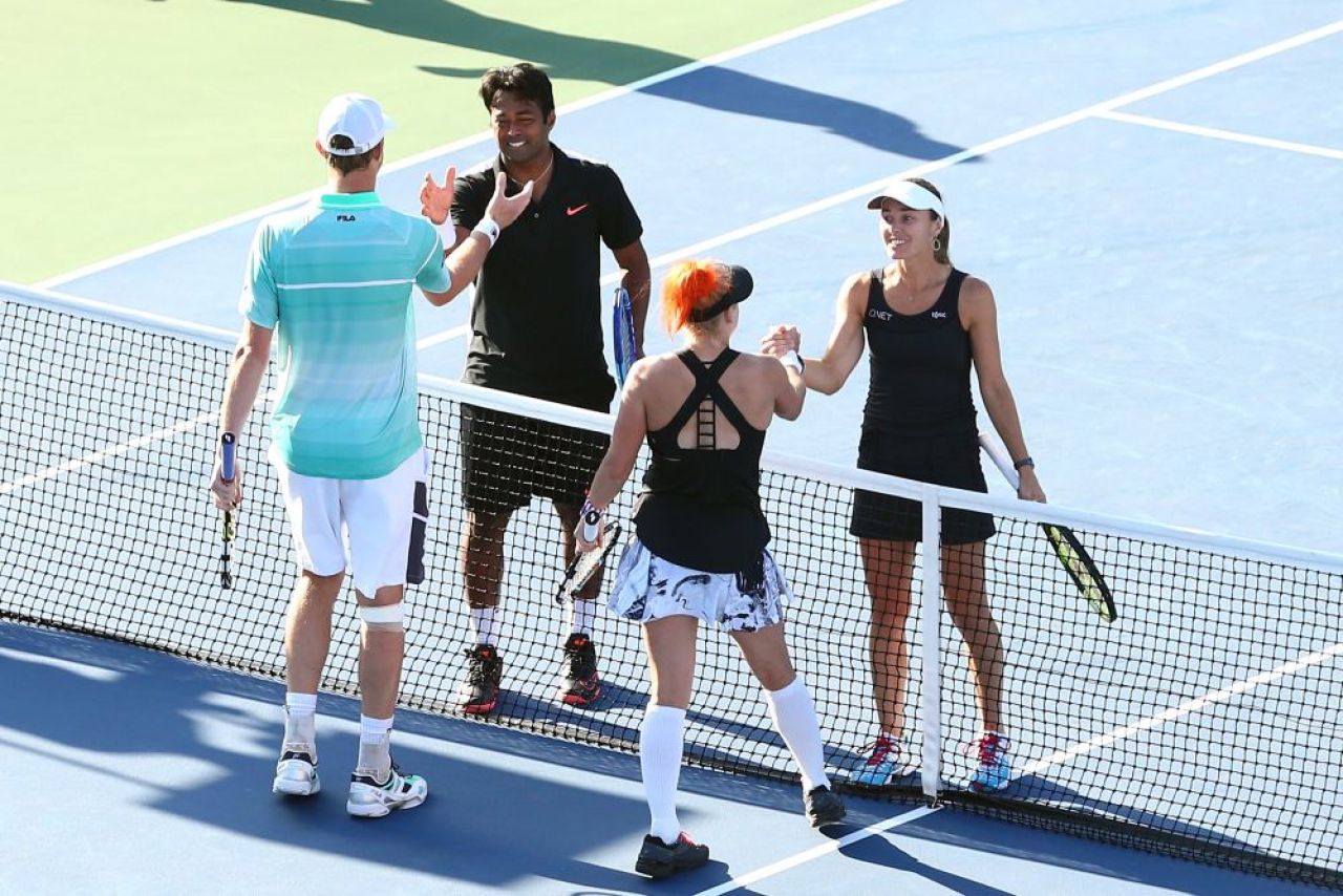Impreuna au 77 de ani, dar domina tenisul la dublu. Martina Hingis si Leander Paes, campioni la US Open | GALERIE FOTO_4