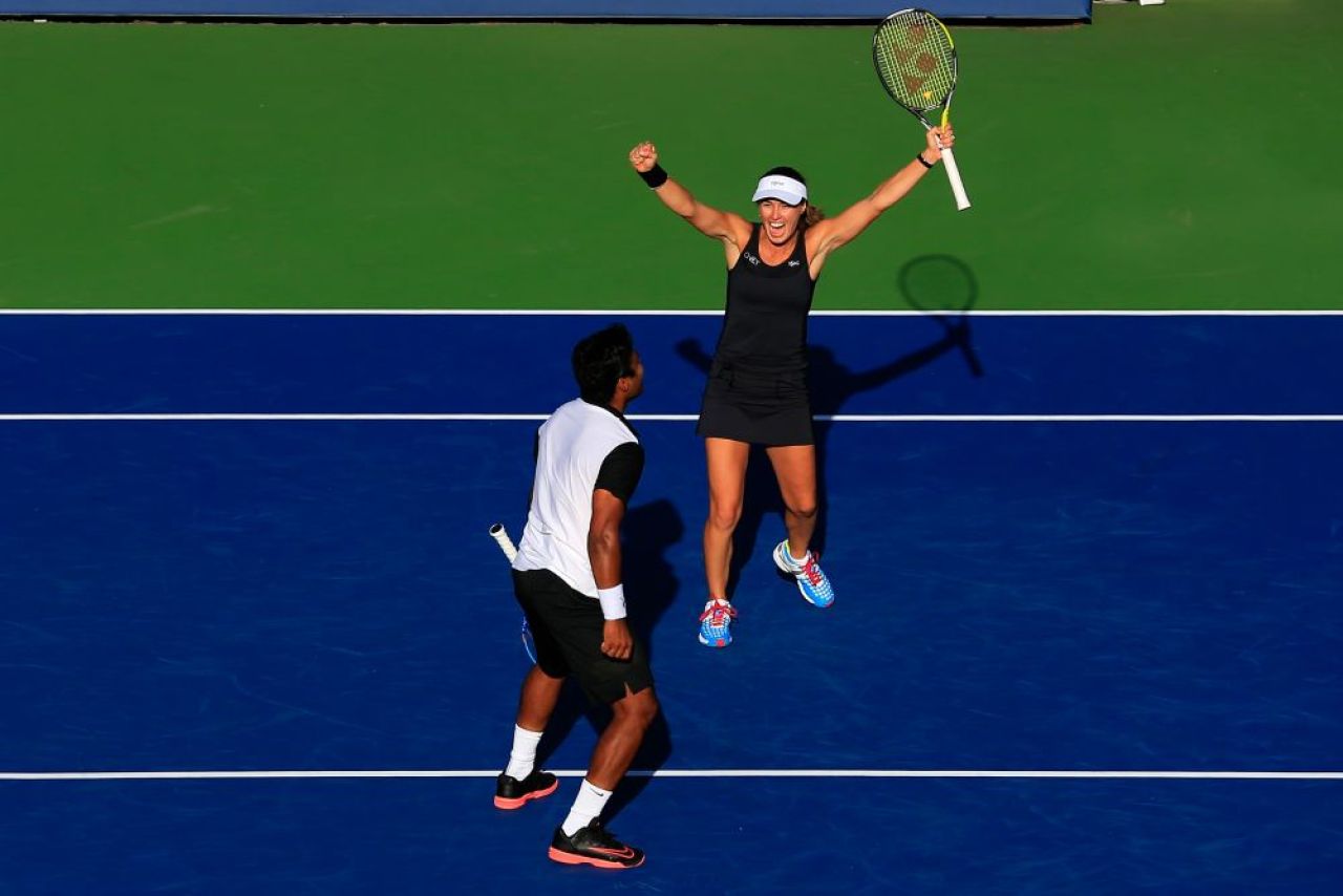 Impreuna au 77 de ani, dar domina tenisul la dublu. Martina Hingis si Leander Paes, campioni la US Open | GALERIE FOTO_6