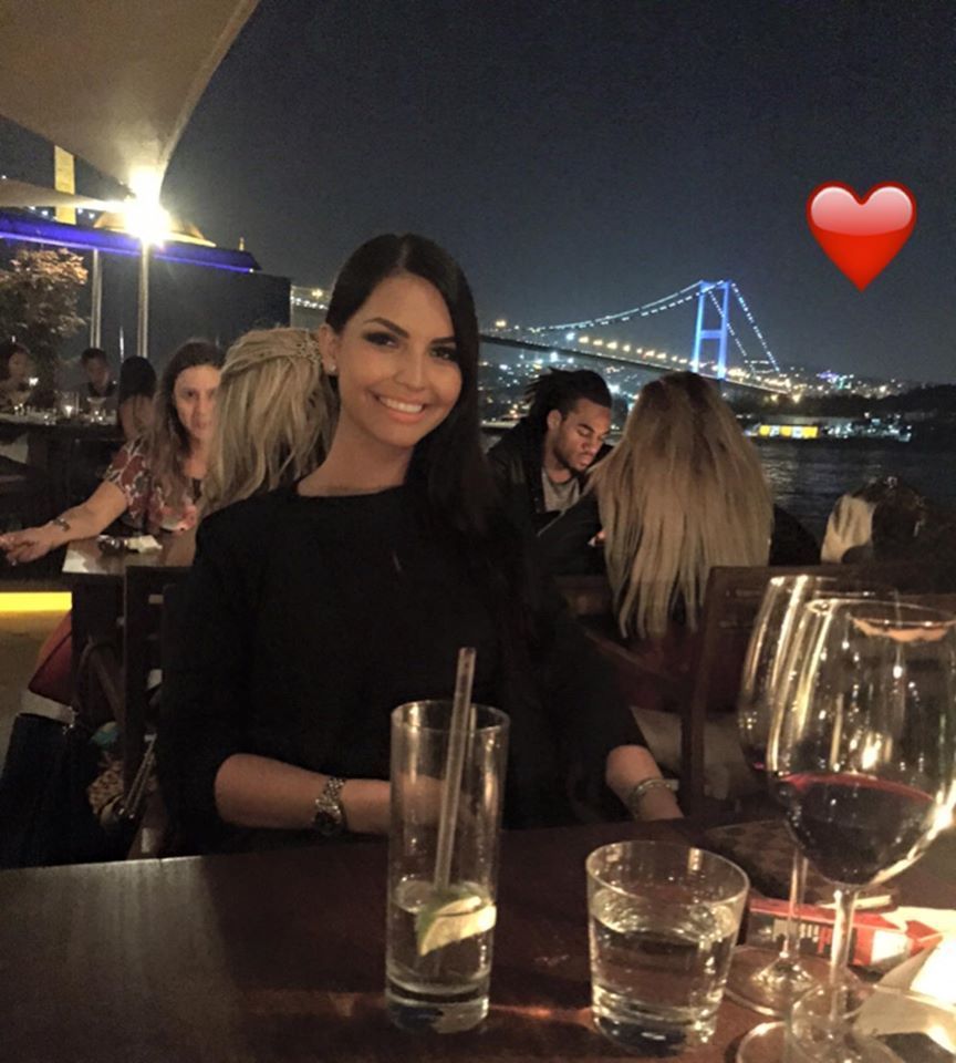 OFICIAL! Mutu si-a anuntat logodna cu Sandra, tanara cu 15 ani mai mica decat el! FOTO_3