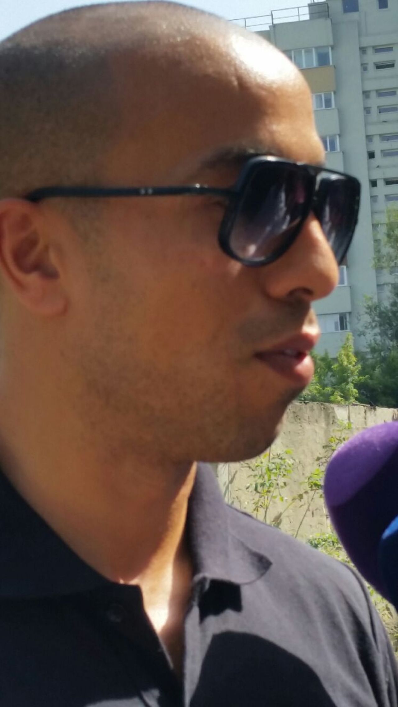 Primele fotografii cu transferul Stelei. Kharja a ajuns la sediul Stelei pentru a semna contractul cu echipa ros-albastra: