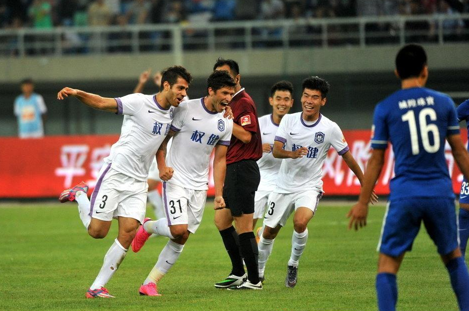 VIDEO: GOOOOL TANASE! DUBLA FABULOASA in 8 minute! Bomba de la 40 de metri care a ajuns VIRAL in China