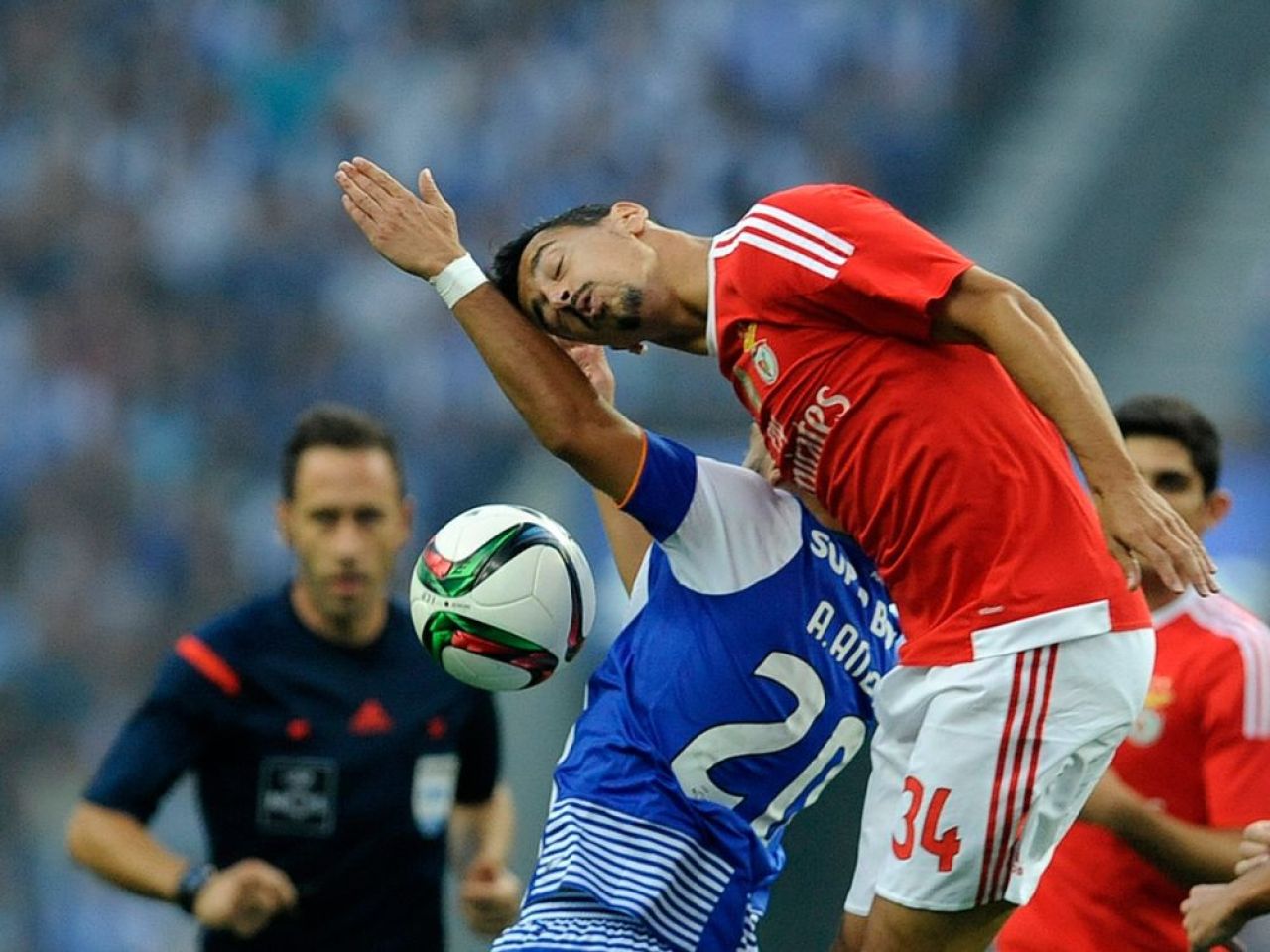 Portughezii revolutioneaza transmisiunile meciurilor de fotbal! Cum s-a vazut Porto - Benfica, pentru prima data in istorie_3