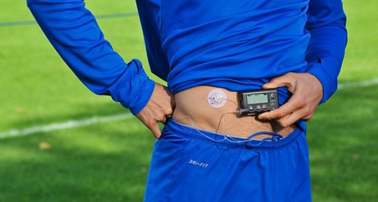 Povestea incredibila a fotbalistului care de 11 ani joaca cu un TUB in abdomen ca sa traiasca. FOTO_3