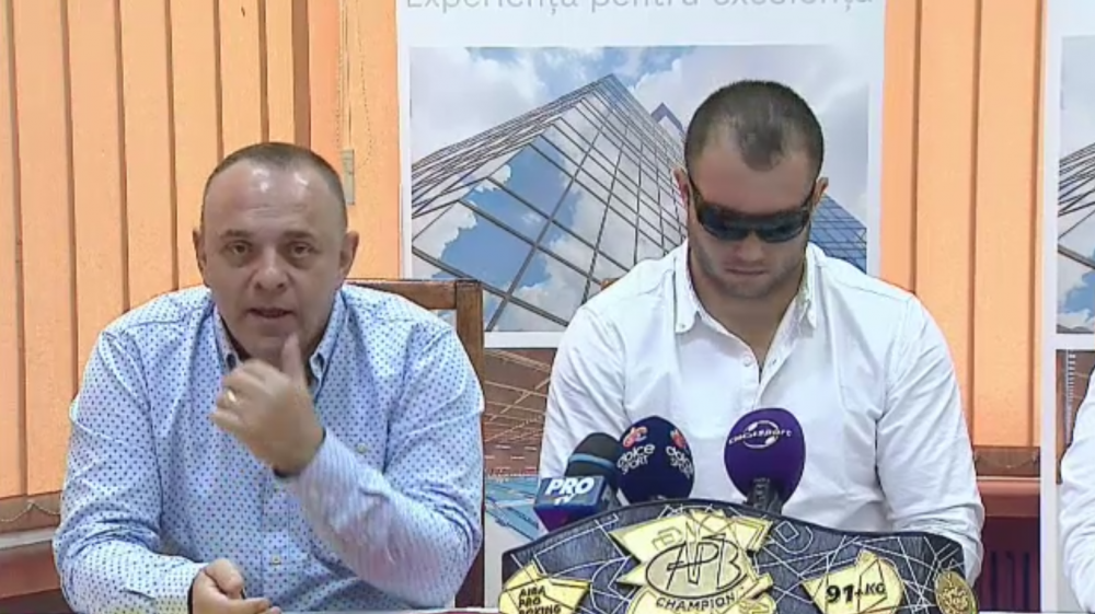 Stirile din Sport de la ProTV, ora 20:00. Imagini cu noul campion mondial din boxul romanesc: Mihai Nistor a cucerit centura AIBA Pro Boxing_6
