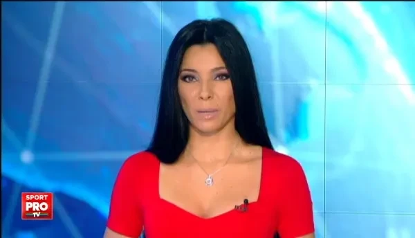 Pennetta o tine intr-o distractie dupa ce a batut-o pe Halep si a castigat US Open! Paparazzi au surprins-o intr-un moment hot cu iubitul Fognini