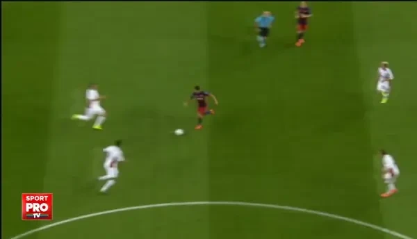 Barcelona - Bayer Leverkusen | Ocazie mare de gol a lui Sandro Ramirez: VIDEO