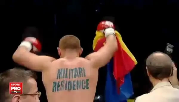 MOROSANU ROCK STAR la Milano! Imagini incredibile imediat dupa ce l-a facut KO pe Czerwinski! Ce s-a intamplat. VIDEO