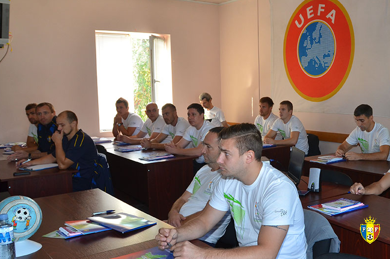 Back to School | Mirel Radoi sta in banca pentru a putea fi curand pe banca. Stelistul s-a apucat de Scoala de Antrenori in Moldova si va fi coleg cu Alex Piturca_4