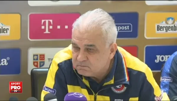 Anghel Iordanescu a plecat in timpul conferintei!