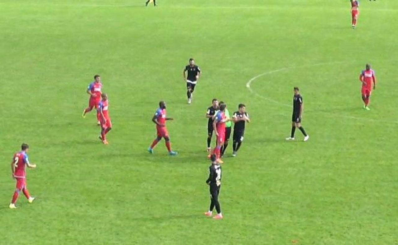 VIDEO | Steaua, invinsa de Viitorul lui Hagi: Ianis si stelistul Filip au fost la un pas sa se incaiere. Cum au aratat echipele_2