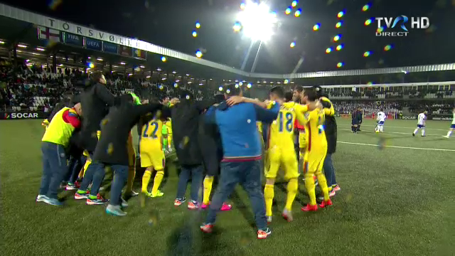 Imaginile asteptate de 7 ani! Romania merge la EURO 2016! Jucatorii au facut HORA BUCURIEI pe teren! FOTO_8