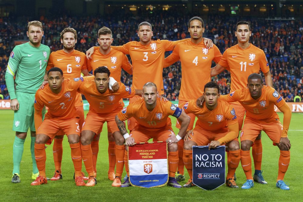 Cea mai mare rusine din istorie si Cifrele sunt inimaginabile, patetice . Sneijder si Van Persie, facuti praf de olandezi, dupa ratarea calificarii la EURO