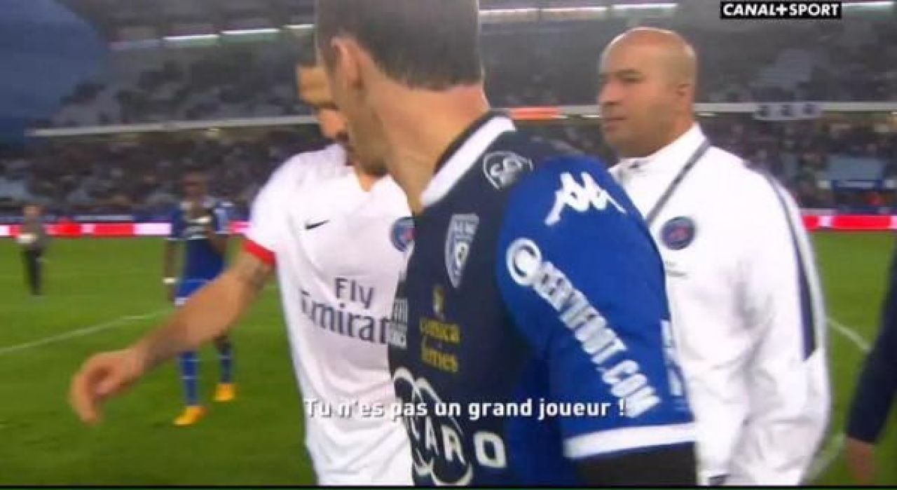 Zlatan nu a mai trait niciodata asa ceva pe un teren! Cum l-a atacat un adversar la finalul meciului_2