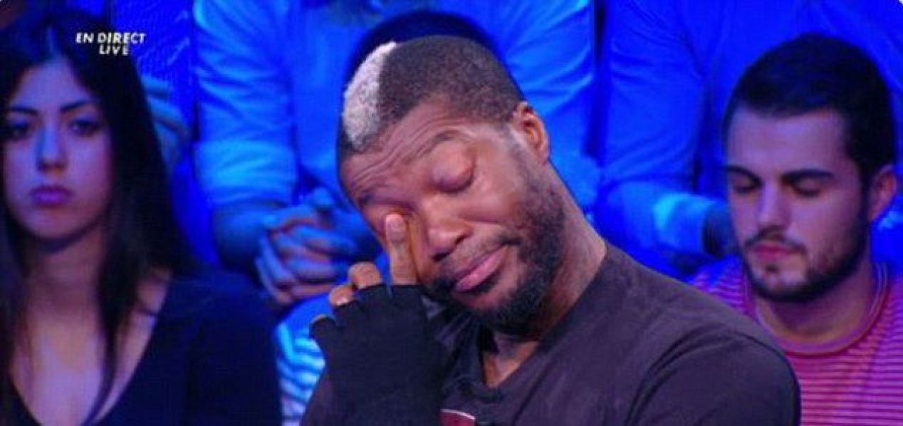 Acuzat ca l-a santajat pe Valbuena, Cisse s-a hotarat: cu lacrimi in ochi, francezul si-a anuntat retragerea in direct la TV_6
