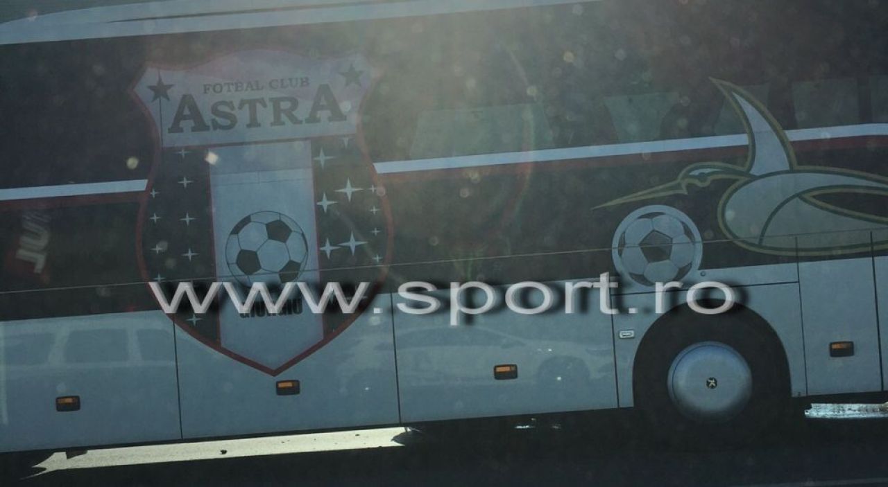 Autocarul Astrei a facut accident pe Centura Capitalei! O masina a fost facuta praf! Imagini EXCLUSIVE_5