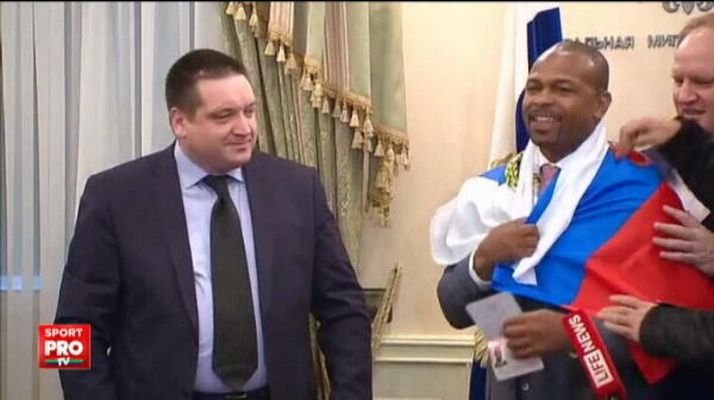 Inedit: legenda boxului american, Roy Jones Jr, si-a luat cetatenia...rusa. Pugilistul, primit de Putin: VIDEO
