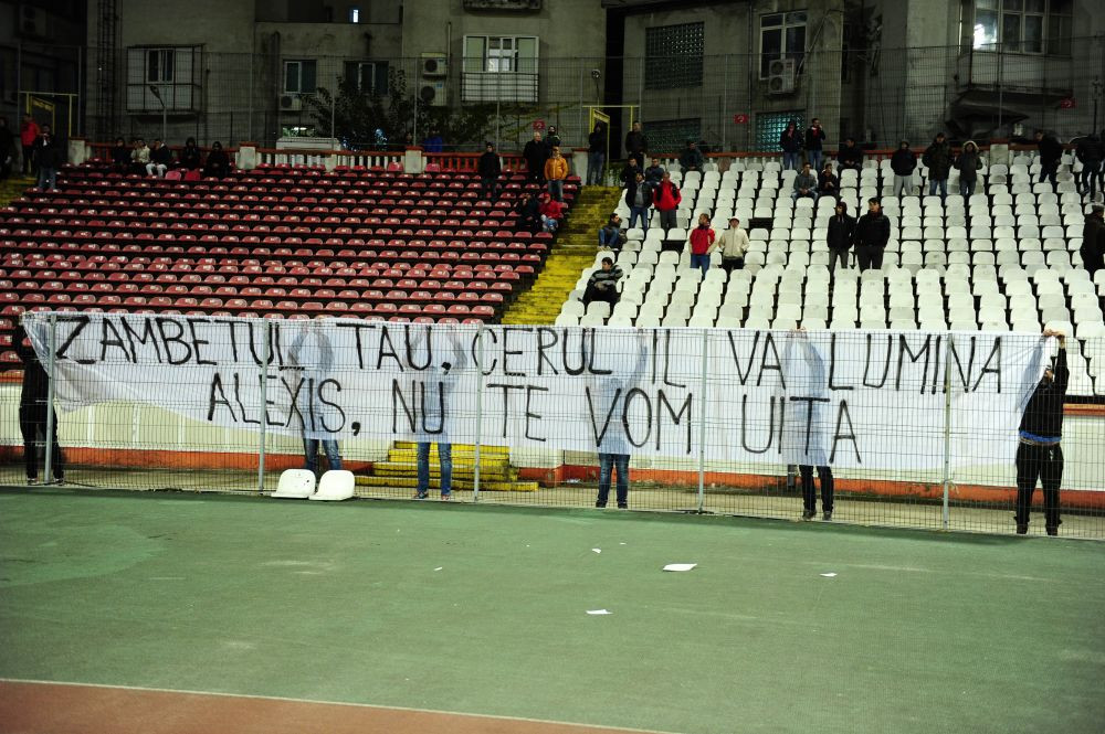 Galeriile echipelor bucurestene, in strada pentru #Colectiv. Cum s-au manifestat alaturi de ceilalti peste 20 de mii de romani_3