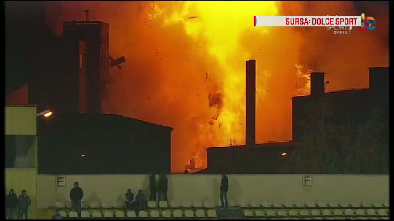 Un barbat a murit in timpul noptii. Este incredibil ce a provocat explozia uriasa de la fabrica de paine din Brasov_5