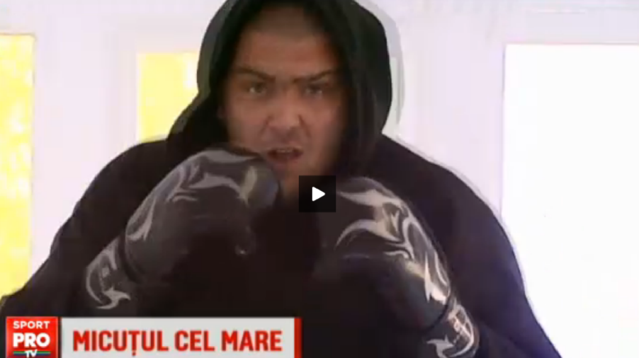 Asta e marea provocare: cine are curaj sa se bata cu romanul de 2.12 m si 158 kg? Culmea, e antrenat de piticul Atodiresei :)