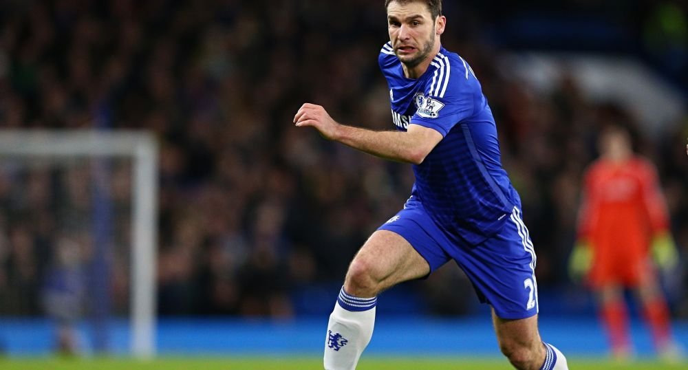 Sezonul dezastruos al lui Chelsea il poate determina sa plece. Oferta din Serie A pentru Ivanovic
