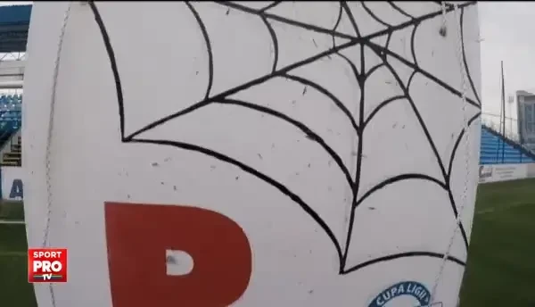 Faze GENIALE in Liga I! De cate lovituri ai nevoie sa sa nimeresti paianjenul? Ce a urmat e senzational