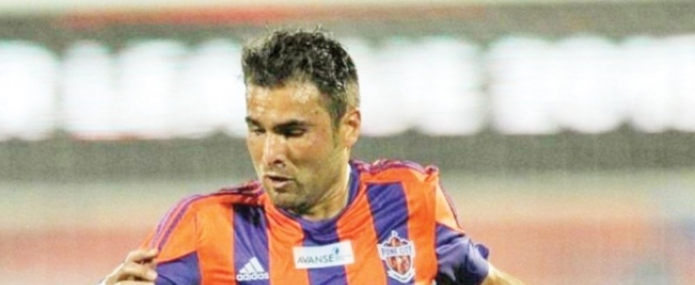 Mutu va aparea in documentarul FOTBALISTILOR RATATI alaturi de un nume urias! Ce surpriza i-au facut englezii Briliantului
