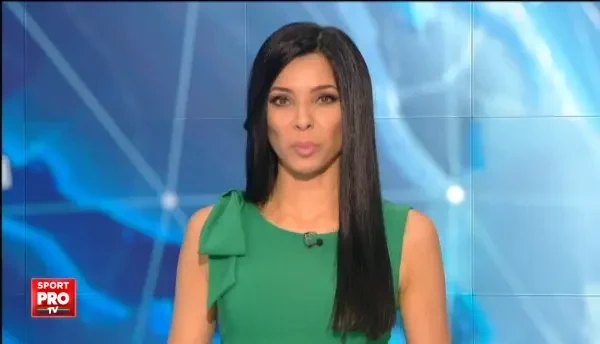 O masina de 2,5 tone a traversat un pod construit din HARTIE! Cum a fost posibil