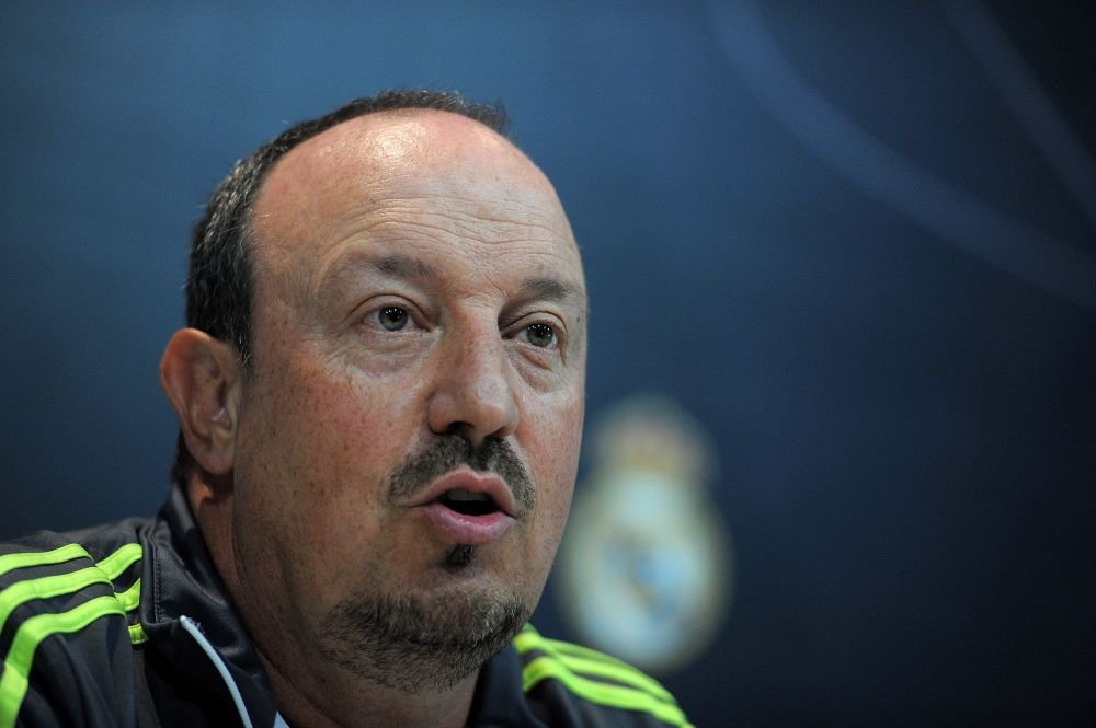 E fals! E o minciuna! Sedinta de urgenta in care jucatorii Realului l-ar fi bagat pe Benitez inainte de El Clasico