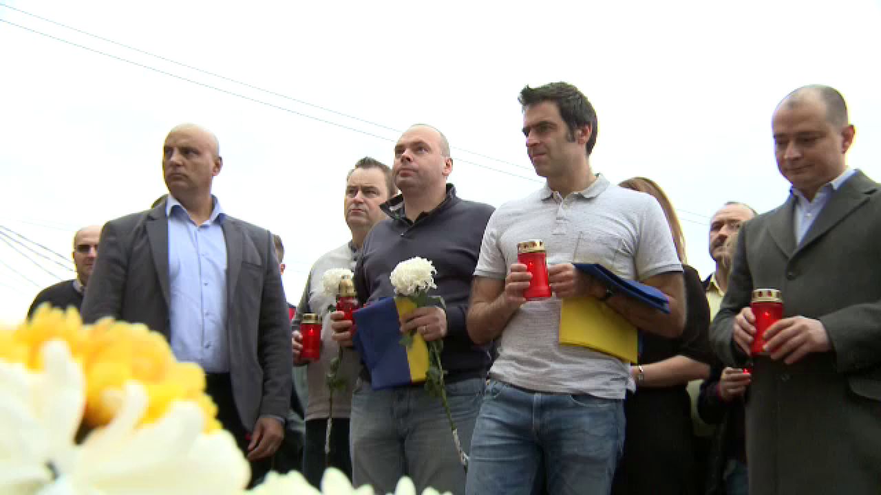 O'Sullivan si Bingham au mers la locul tragediei de la Colectiv! Mesajul induiosator transmis de legendele din snooker! FOTO_6