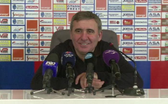 Hagi, despre geometrie si tangente si teoria legaturii dintre snookerul lui Ronnie O Sullivan si fotbal! Moment genial la conferinta de presa VIDEO