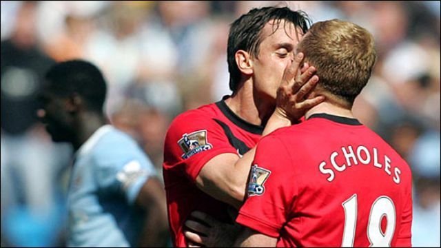 Cele mai romantice imagini din istoria fotbalului! Cum au ajuns MM si Reghe langa Bale, Cristiano Ronaldo, Mourinho, Zlatan si Rooney :)_5