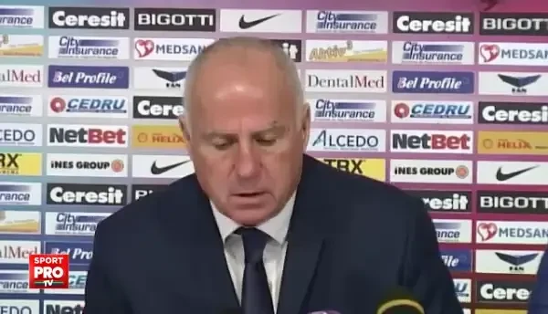 Ce le-a spus Radoi fotbalistilor in vestiar, la finalul meciului cu Astra si al mandatului. Dezvaluiri din interior: cum a decurs si vizita lui Becali la echipa