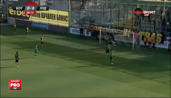 Goool Keseru | De ziua sa, atacantul a dus-o pe Ludogorets pe primul loc in Bulgaria. Keseru a implinit 29 de ani si a dat gol in minutul 29