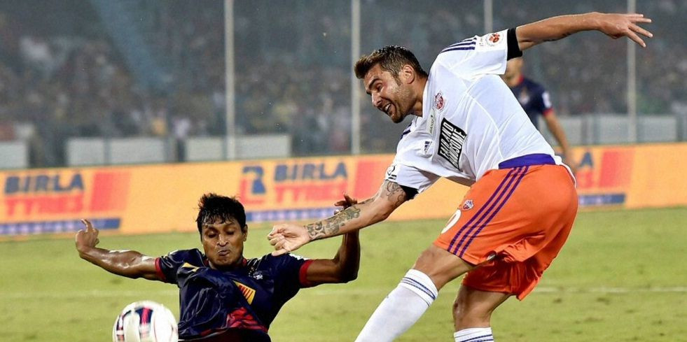 GOOOL FABULOS reusit de Mutu in India! A marcat din nou in ultimele minute ale meciului! A ajuns la 4 reusite in ultimele 5 meciuri. VIDEO