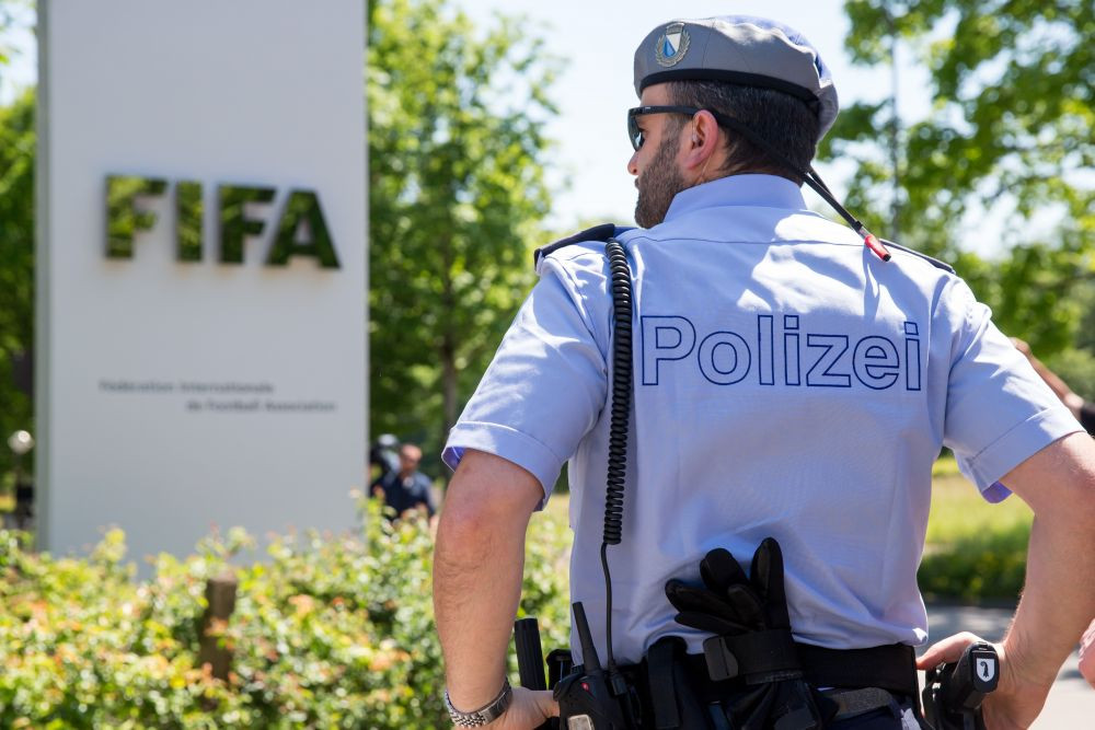 Noul val de arestari la Zurich. 12 oameni de la FIFA au fost retinuti, americanii vor sa-i judece in Statele Unite